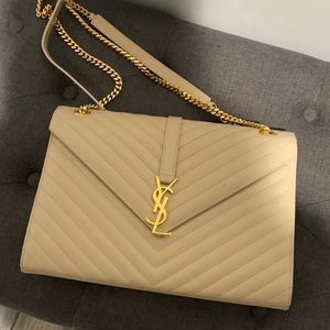 ✨ Large beige YSL envelope bag ✨